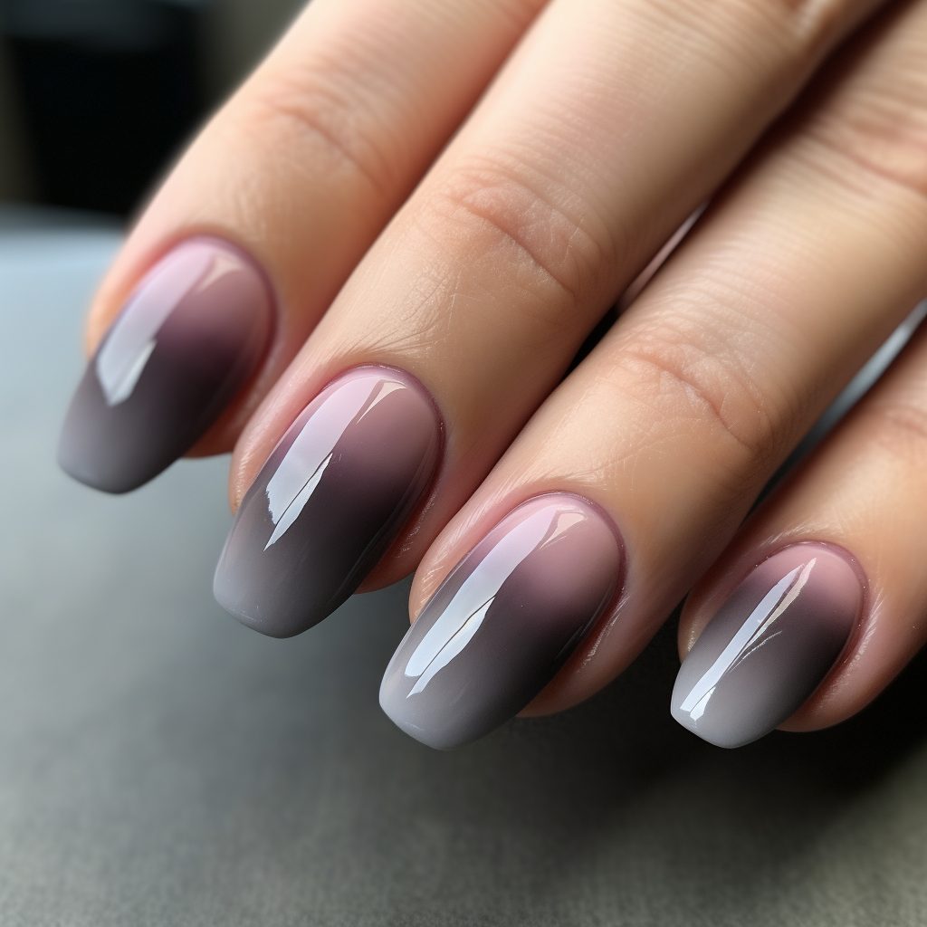 ombre manicure with a transition from nude to a dark 07787c7b 5cad 4c82 b3fb 9196261c8bc6